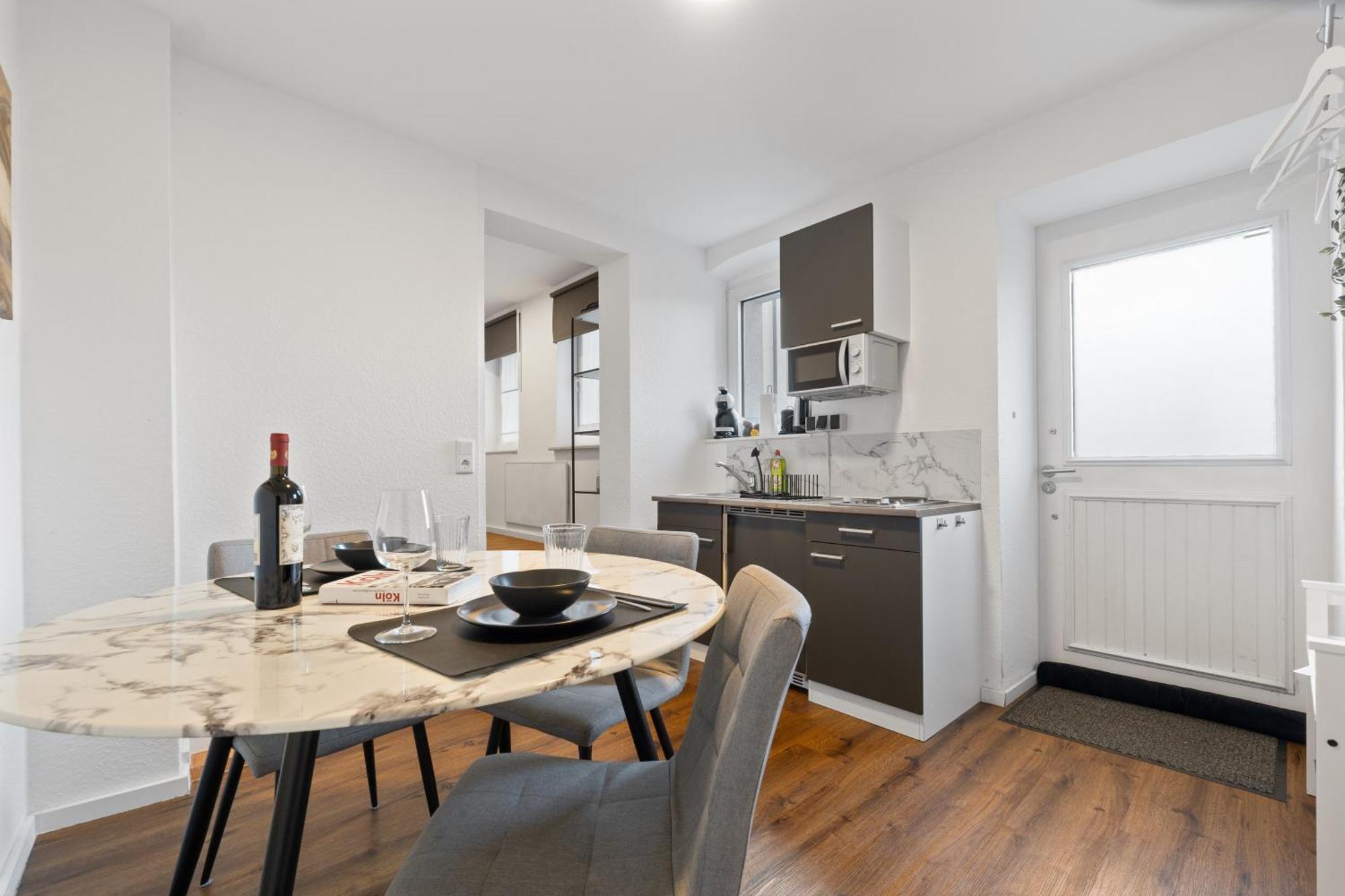 Modernes Apartement Am Rhein In Ruhiger Lage ケルン エクステリア 写真