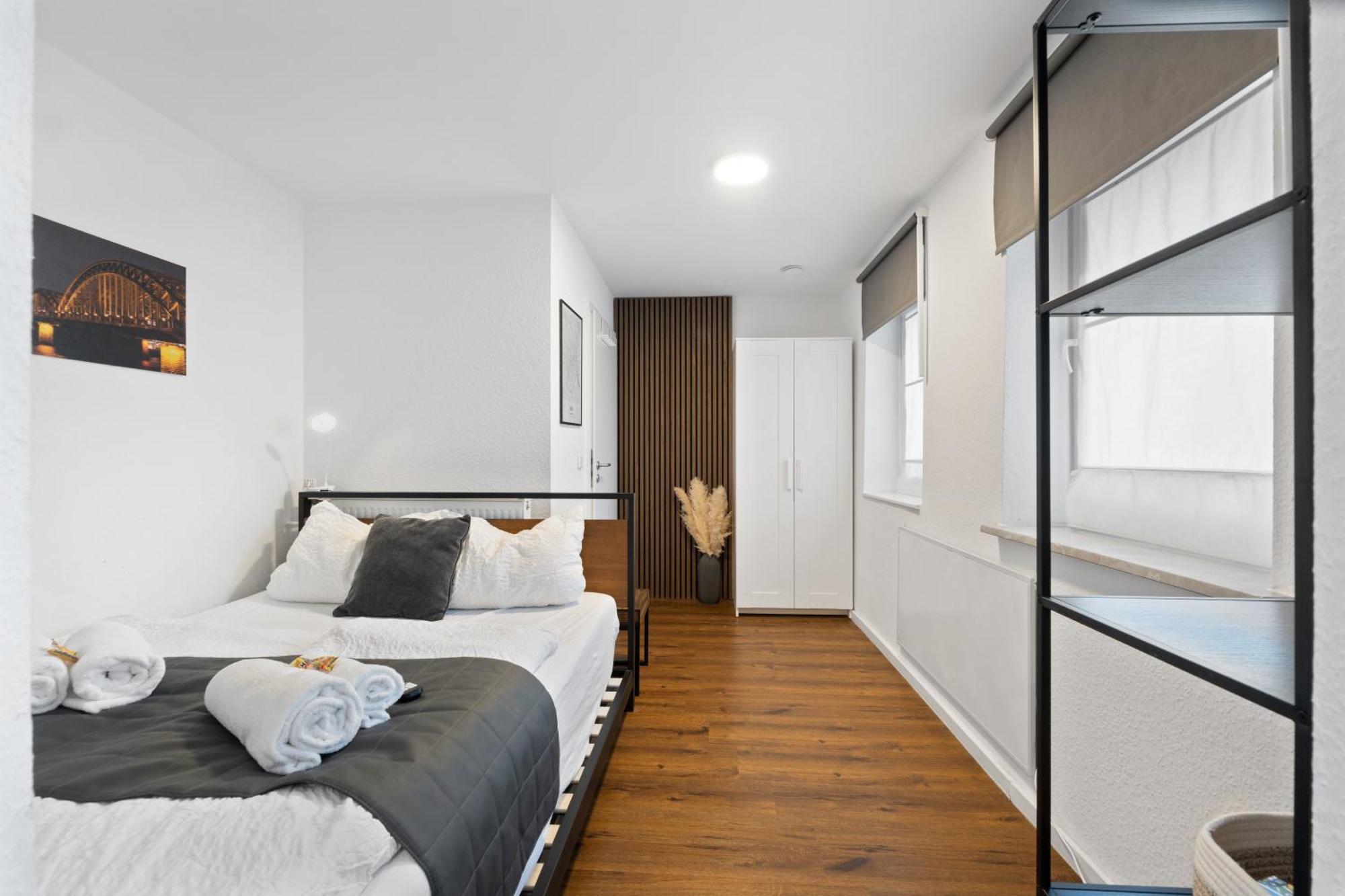 Modernes Apartement Am Rhein In Ruhiger Lage ケルン エクステリア 写真
